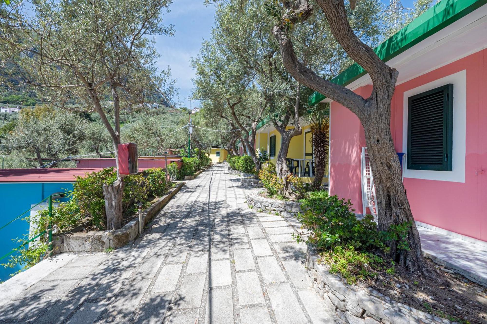 Camping Villaggio Nettuno Nerano Exteriér fotografie